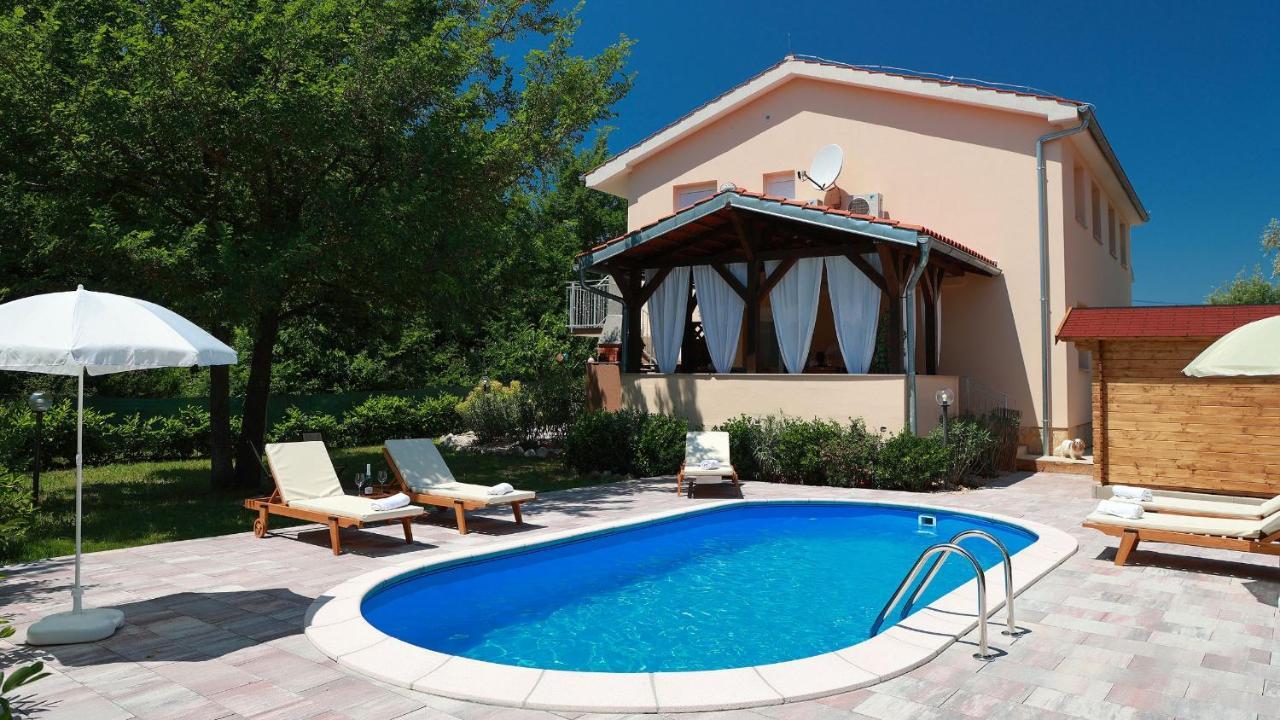 Apartments Sonja Шіло Екстер'єр фото