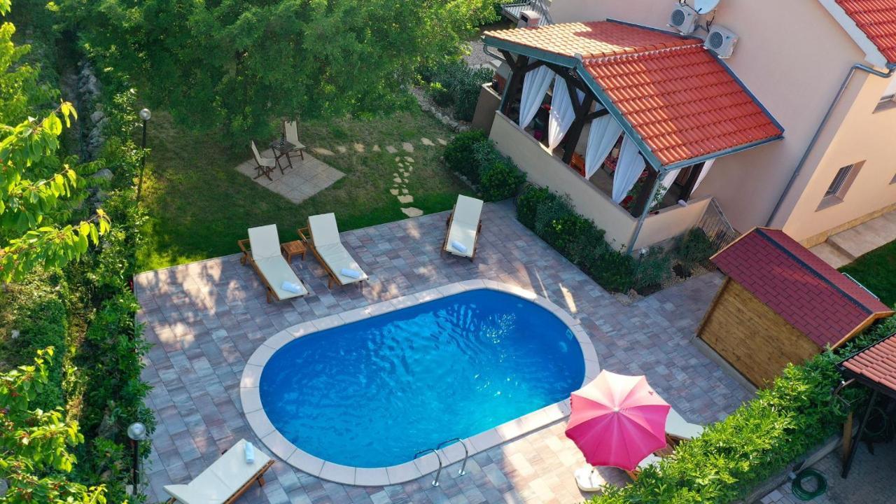 Apartments Sonja Шіло Екстер'єр фото