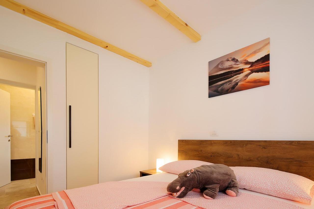 Apartments Sonja Шіло Екстер'єр фото