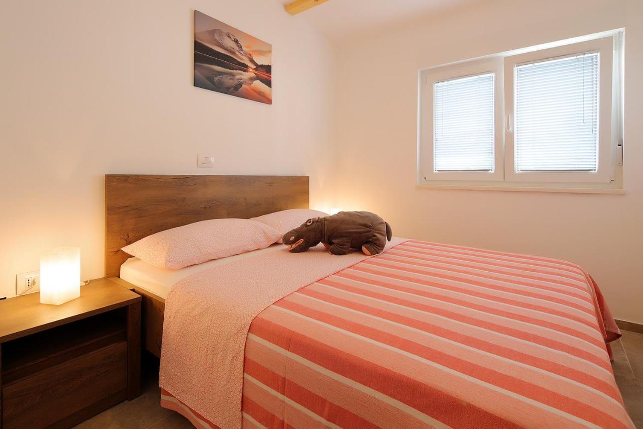 Apartments Sonja Шіло Екстер'єр фото