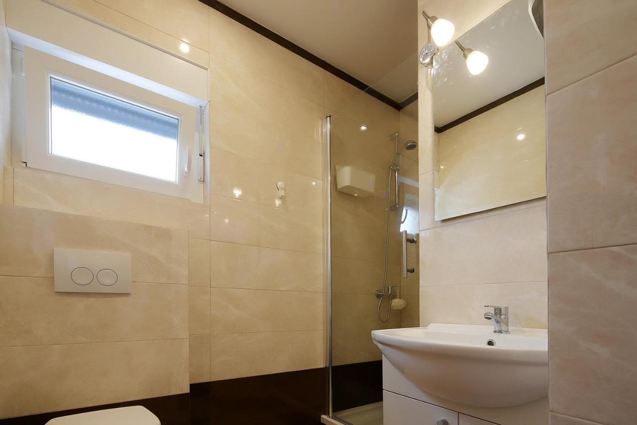 Apartments Sonja Шіло Екстер'єр фото