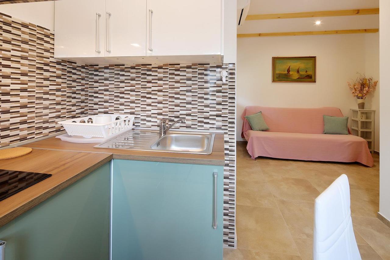 Apartments Sonja Шіло Екстер'єр фото